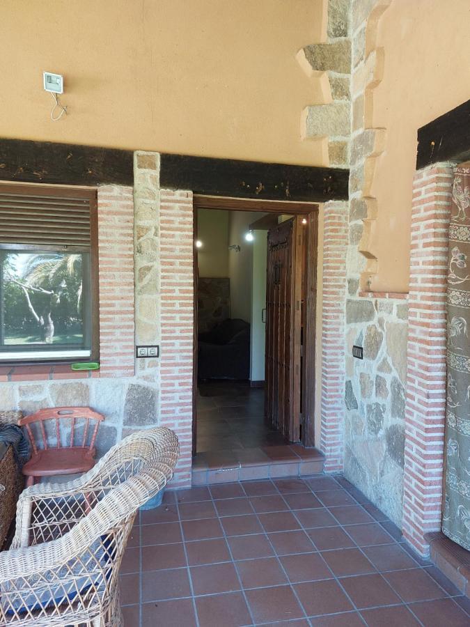 Higueras Y Olivos Villa Candeleda Kültér fotó